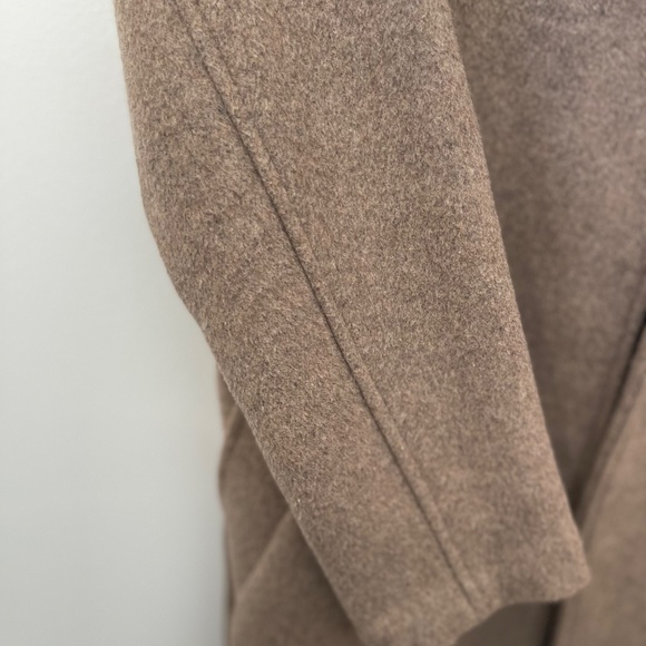 Abercrombie & Fitch Women's Wool-Blend Belted Dad Coat - Picture 5 of 7